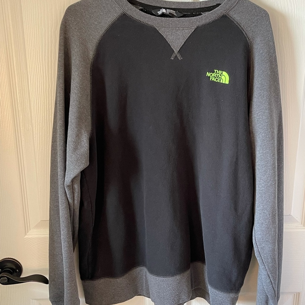 The North face sweat shirt